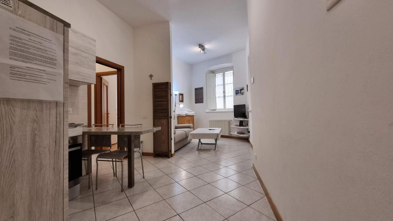 Al Trionfo 3 Appartement Triëst Buitenkant foto